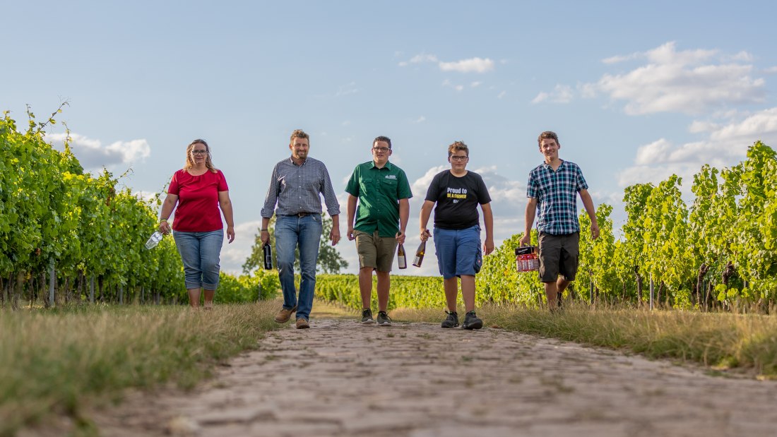 Becker- Das Weingut_Familie, © Becker- Das Weingut Becker- Das Weingut_Familie, © Becker- Das Weingut