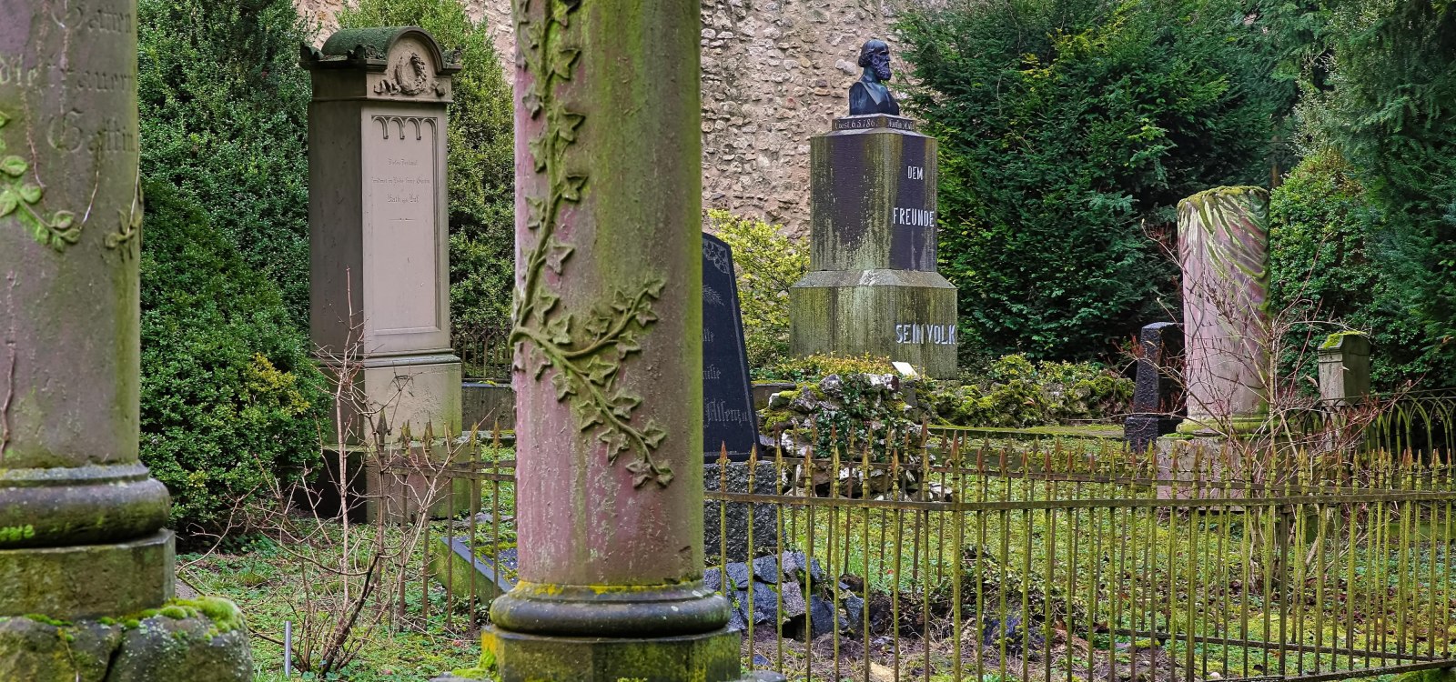 Burgkirchengelände Burgkirchengelände