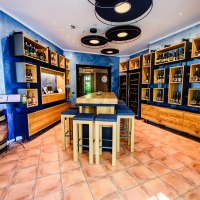 Vinothek Jakob Gerhardt Nierstein_Weinprobentisch © Wein- & Sektkellerei Jakob Gerhardt Vinothek Jakob Gerhardt Nierstein_Weinprobentisch © Wein- & Sektkellerei Jakob Gerhardt