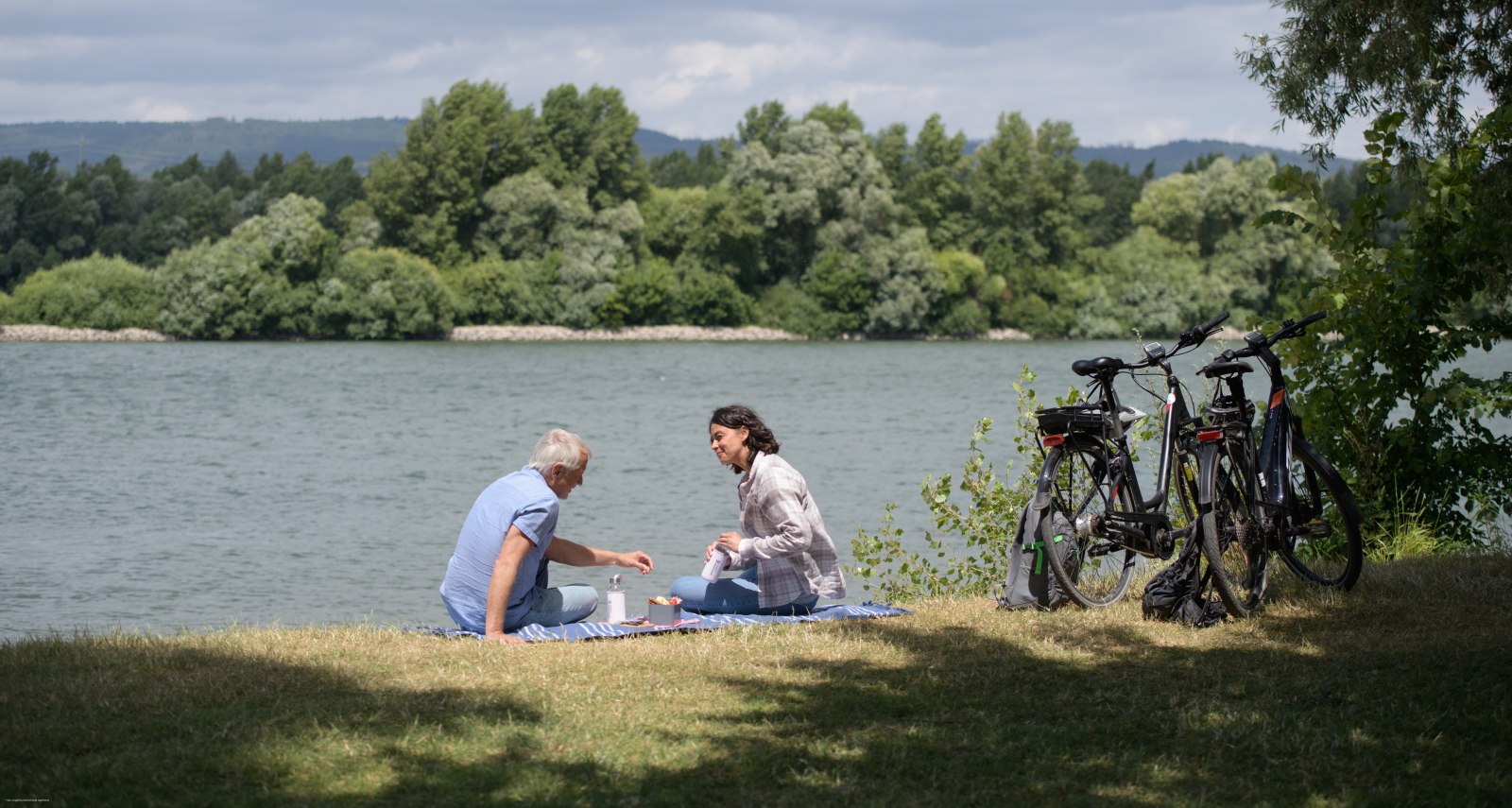 Picknick am Rhein, © Angelika Stehle/Stadt Ingelheim Picknick am Rhein, © Angelika Stehle/Stadt Ingelheim