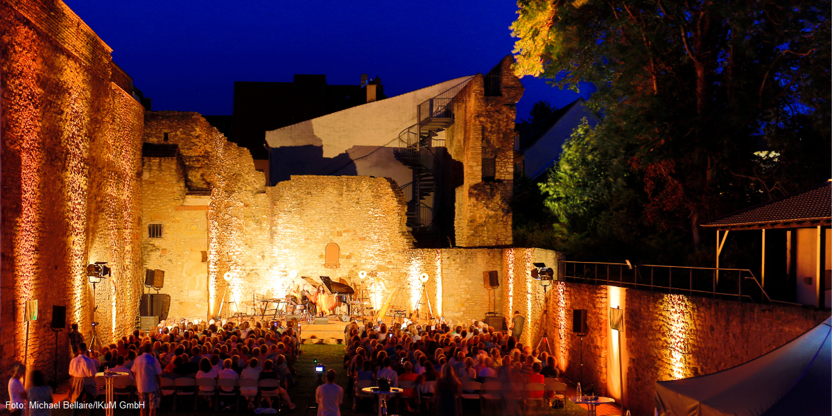 „Künste & Klänge“ in der Aula regia, © Michael Bellaire/IKuM GmbH „Künste & Klänge“ in der Aula regia, © Michael Bellaire/IKuM GmbH