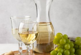 Winzerkeller Süßmäulchen-Weinprobe © Freepik/IkUM GmbH Winzerkeller Süßmäulchen-Weinprobe © Freepik/IkUM GmbH