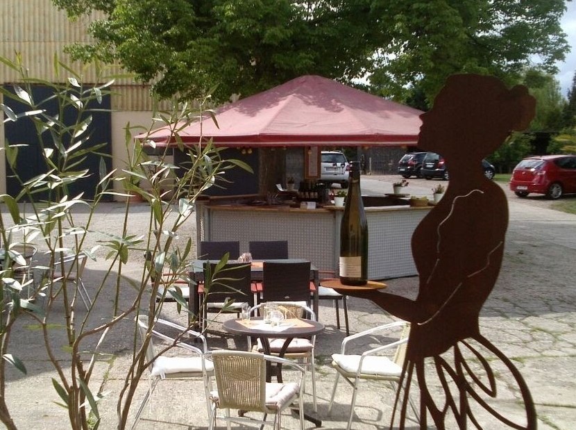 Weingut Philipp Schnabel_Weinschirm, © Weingut Philipp Schnabel Weingut Philipp Schnabel_Weinschirm, © Weingut Philipp Schnabel