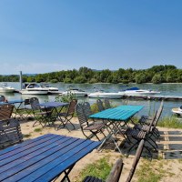 Rheinufer Heidenfahrt - Wein- & Biergarten 1 © Rheinhessen-Touristik GmbH Rheinufer Heidenfahrt - Wein- & Biergarten 1 © Rheinhessen-Touristik GmbH