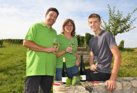 Weingut Kronenhof_Familie © Weingut Kronenhof Weingut Kronenhof_Familie © Weingut Kronenhof
