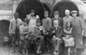 Weingut P. Chr. Saalwächter © Weingut P. Chr. Saalwächter Weingut P. Chr. Saalwächter © Weingut P. Chr. Saalwächter