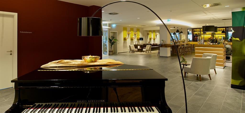 Lobby mit Klavier Lobby mit Klavier