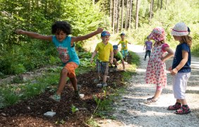 Auf dem Erlebnispfad Binger Wald © Martin Kämper ; Quelle Stadt Bingen Auf dem Erlebnispfad Binger Wald © Martin Kämper ; Quelle Stadt Bingen