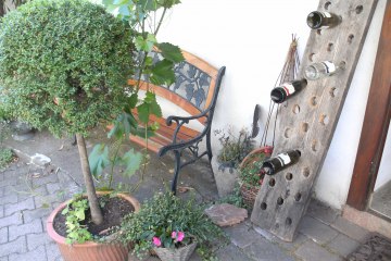 hof-2, © Weingut Heise am Kranzberg hof-2, © Weingut Heise am Kranzberg