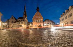 Marktplatz bei Nahct Marktplatz bei Nahct