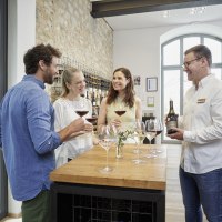 Wijnproeverij in de vinotheek van Ingelheim Wijnproeverij in de vinotheek van Ingelheim
