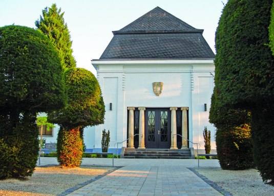 Friedhofshalle © Marliese Tabarelli Friedhofshalle © Marliese Tabarelli