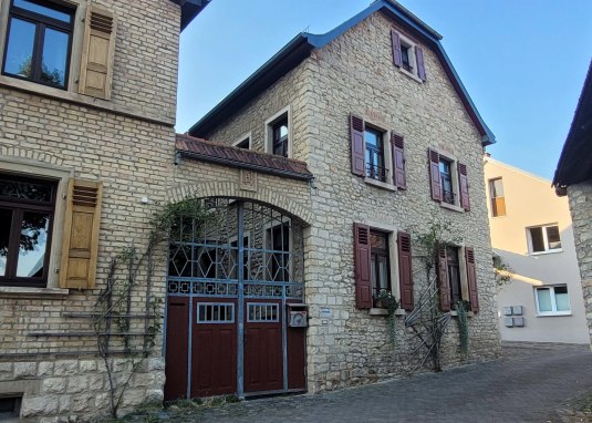 Das katholische Schulhaus Das katholische Schulhaus