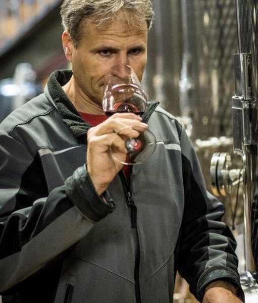 Weingut Burghof Oswald_Winzer, © Weingut Burghof Oswald Weingut Burghof Oswald_Winzer, © Weingut Burghof Oswald