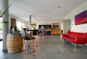 Vinothek Weitzel © Bioweingut Weitzel Vinothek Weitzel © Bioweingut Weitzel