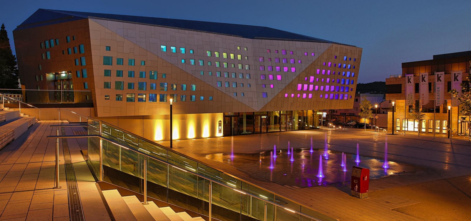 kING Kultur- und Kongressshalle Ingelheim, © Rainer Oppenheimer kING Kultur- und Kongressshalle Ingelheim, © Rainer Oppenheimer