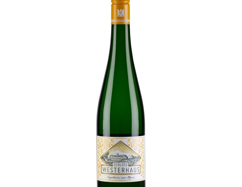2Flasche_SW, © Weingut Schloß Westerhaus 2Flasche_SW, © Weingut Schloß Westerhaus