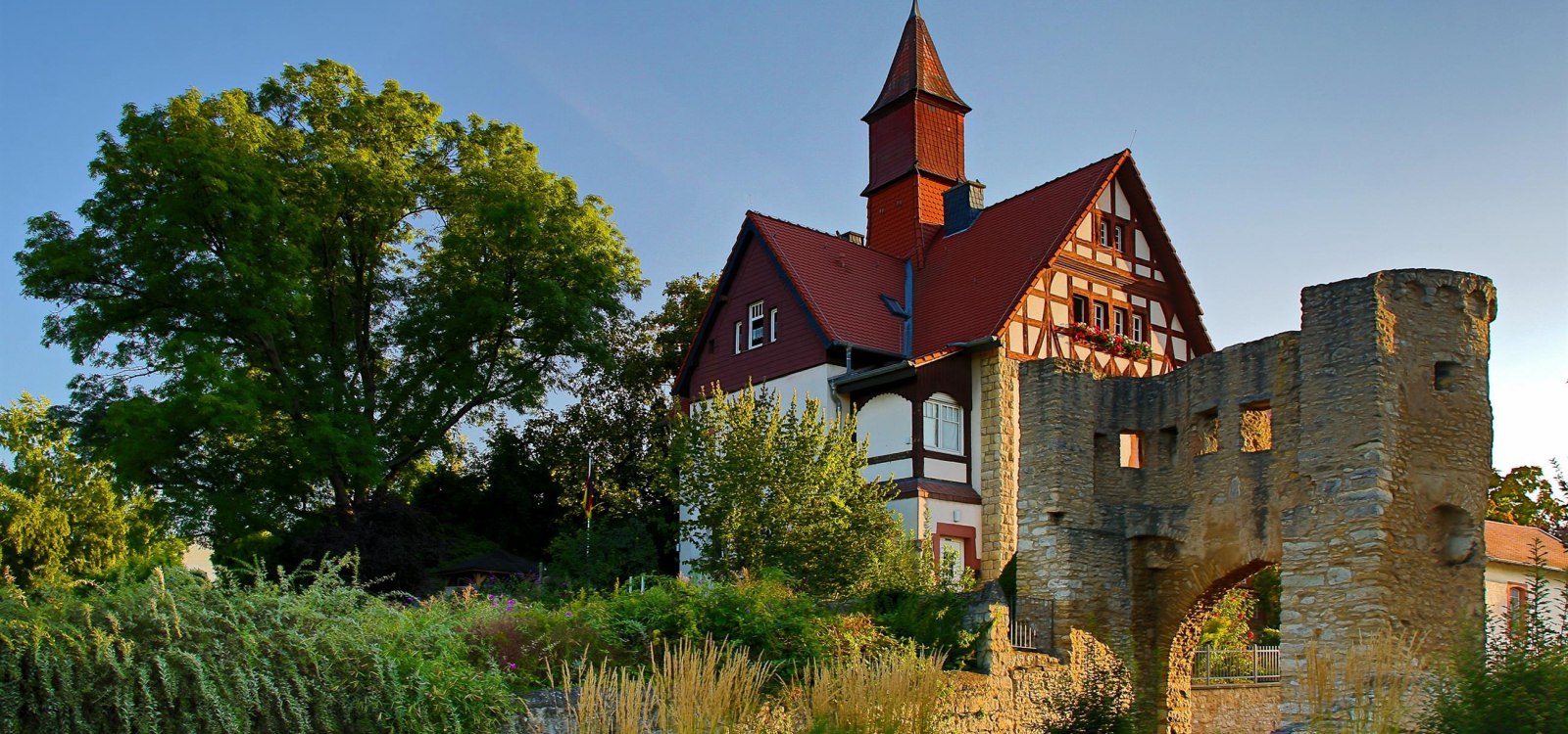 Oude krachtcentrale met Uffhubtor Oude krachtcentrale met Uffhubtor