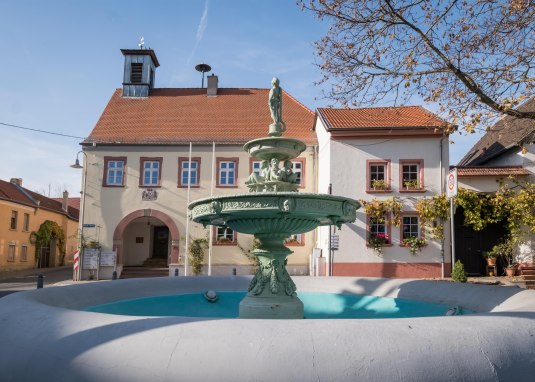 Brunnen Schwabenheim Brunnen Schwabenheim