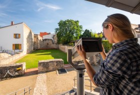 Monument Aula Regia - voormalige troonzaal Monument Aula Regia - voormalige troonzaal