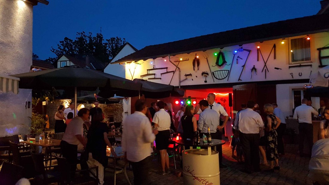 Weingut Ullmer_Innenhof - Beleuchtet, © Weingut Ullmer Weingut Ullmer_Innenhof - Beleuchtet, © Weingut Ullmer