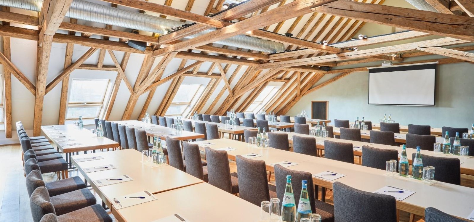 Conferentieruimte, klooster Wasem' Engelthal Conferentieruimte, klooster Wasem' Engelthal