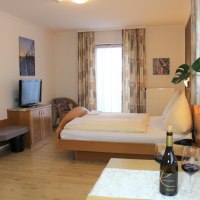 IMG_3963 (2) IMG_3963 (2)