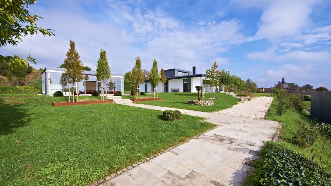 Spanier-Gillot_Weinberge, © Weingut Carolin Spanier-Gillot & H.O. Spanier Spanier-Gillot_Weinberge, © Weingut Carolin Spanier-Gillot & H.O. Spanier