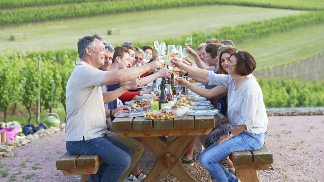 Weingut Schäfer & Sohn_Gemeinschaft, © Weingut Schäfer & Sohn Weingut Schäfer & Sohn_Gemeinschaft, © Weingut Schäfer & Sohn