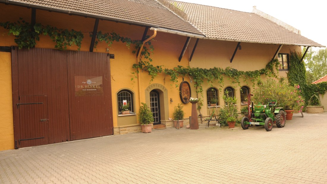 Dr._Hinkel__Framersheim, © Weingut Dr. Hinkel Dr._Hinkel__Framersheim, © Weingut Dr. Hinkel