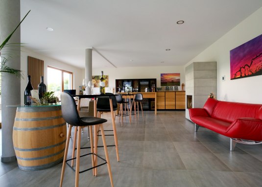 Vinothek Weitzel © Bioweingut Weitzel Vinothek Weitzel © Bioweingut Weitzel