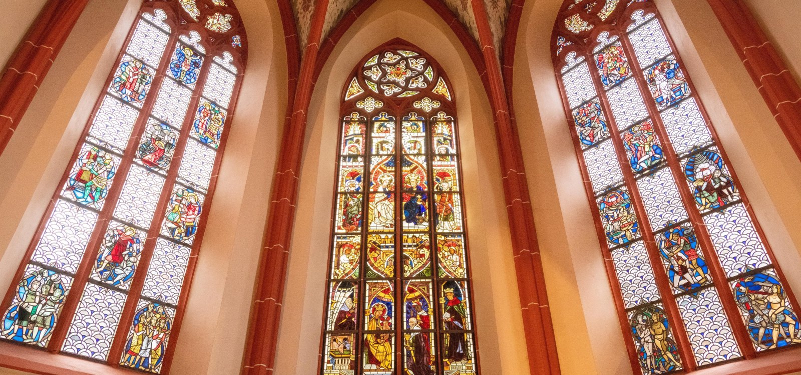 Fenster Burgkirche Ober-Ingelheim, &copy; Dominik Ketz/RHT GmbH
