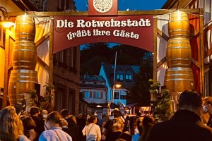 80 Jahre Rotweinfest, © Nadja Glässel-Roucka