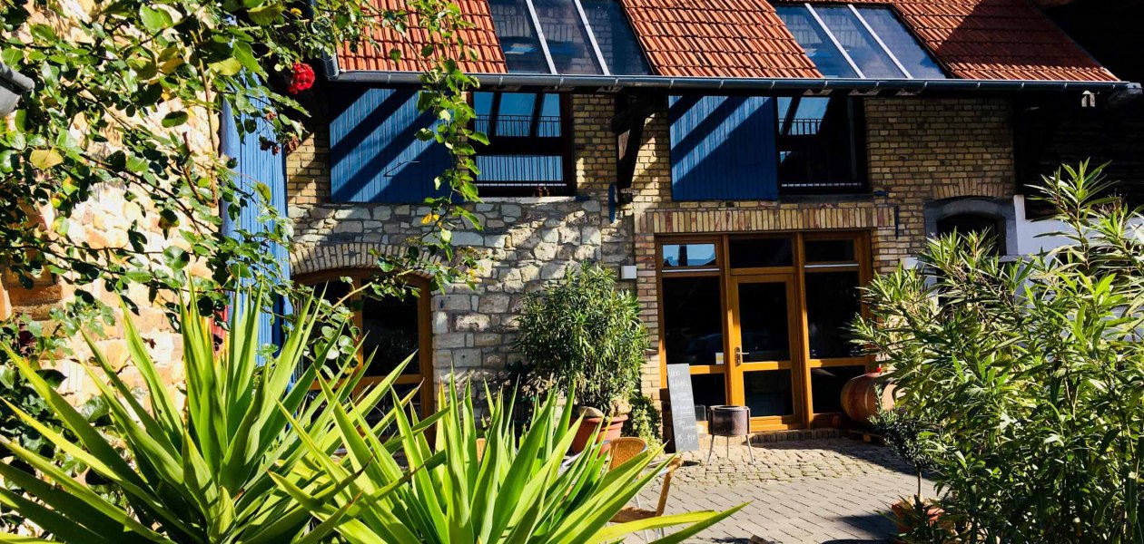 binnenplaats_picture_small, &copy; Weingut Sch&ouml;nhals