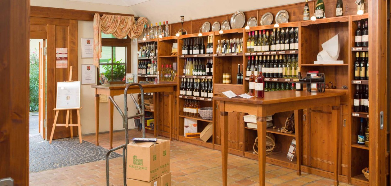 &copy; Weingut Burghof Oswald