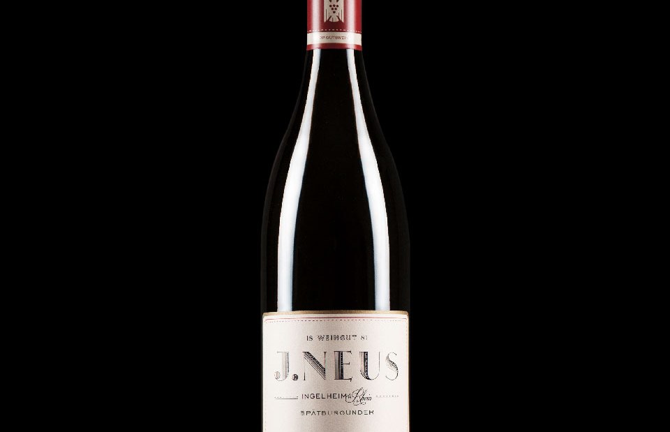 Bottle image Pinot Noir, © J. Neus