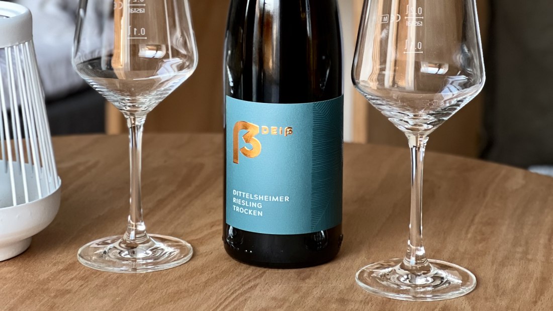 Weingut Deiss_Weinflasche, &copy; Weingut Dei&szlig;