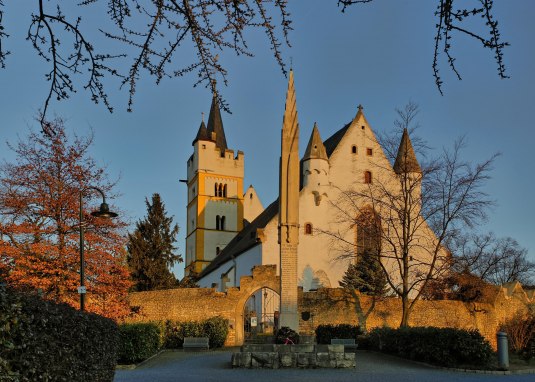 Burgkirche Ober-Ingelheim &copy; Rainer Oppenheimer/Stadt Ingelheim