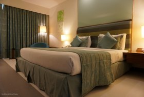 Hotelzimmer &copy; Bild von bottlein auf Pixabay