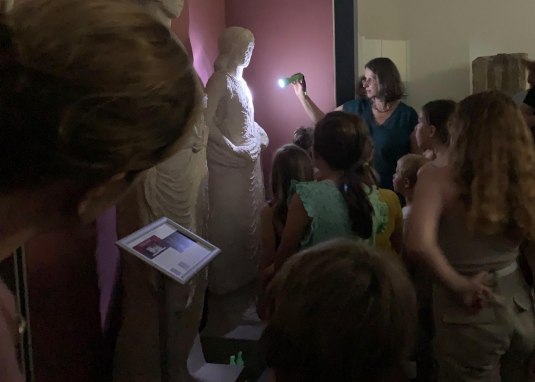 Taschenlampenf&uuml;hrung TLF Grabfiguren