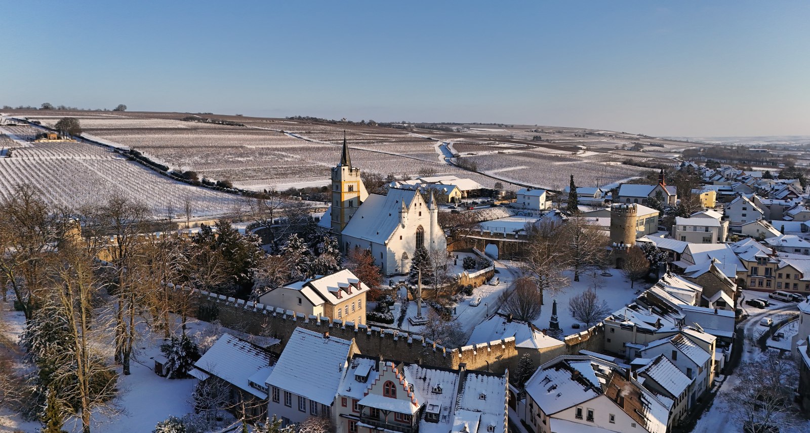 Ober-Ingelheim im Winter (Drohne), &copy; Stadt Ingelheim_Rainer Oppenheimer