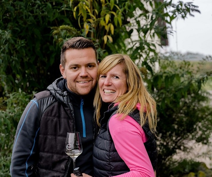 &copy; Ailien Bernhardt