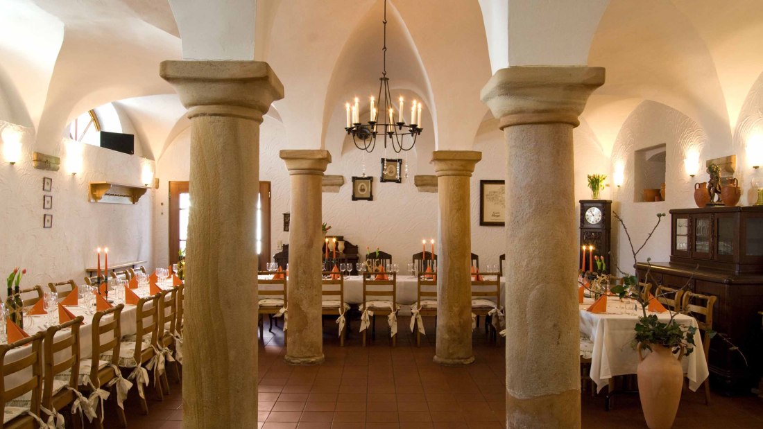 Weingut H. L. Menger_Probierstube, &copy; Weingut H. L. Menger