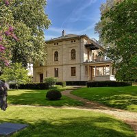 Park des Weingutes J. Neus © Rainer Oppenheimer