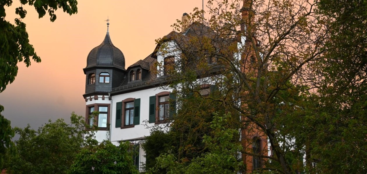&copy; Weingut Villa Kerz