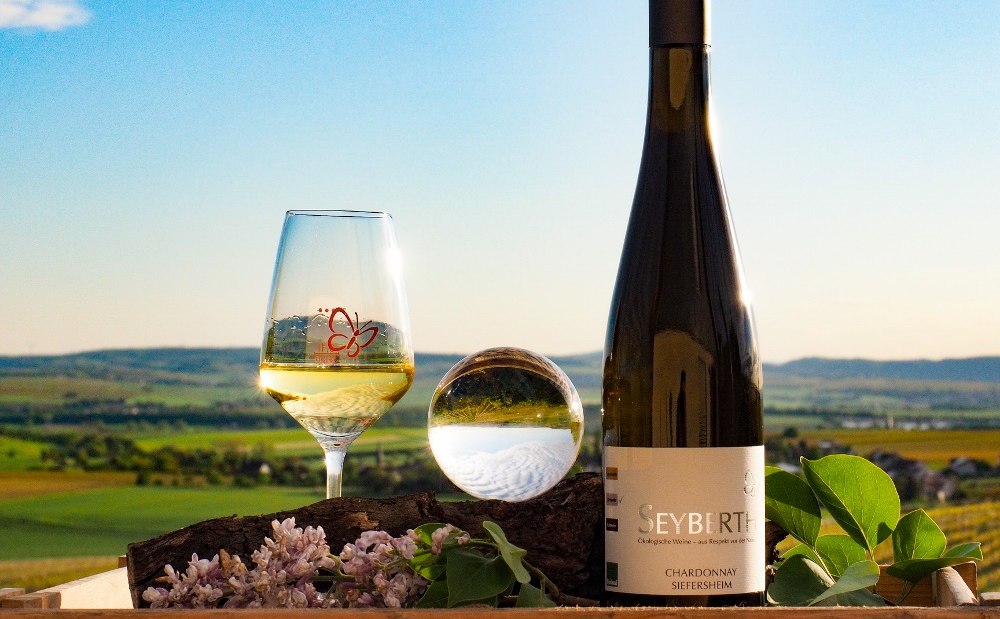 Weingut Seyberth_Glas Flasche, &copy; Weingut Seyberth