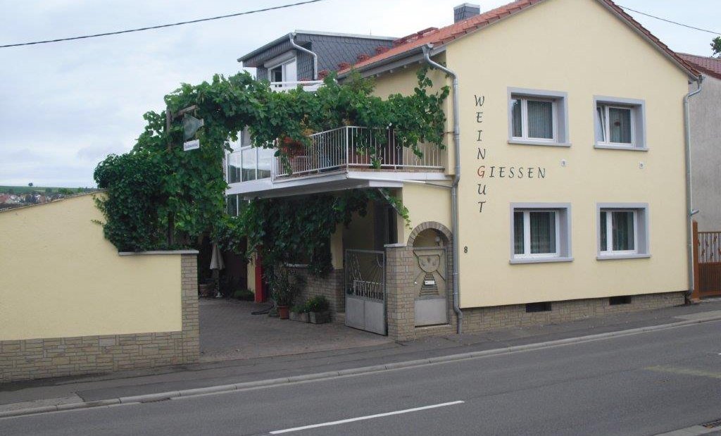 &copy; Weingut Gie&szlig;en