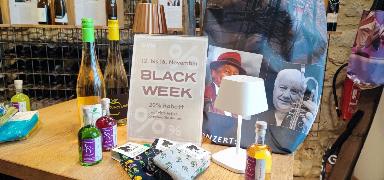 Black Week , &copy; IKuM GmbH
