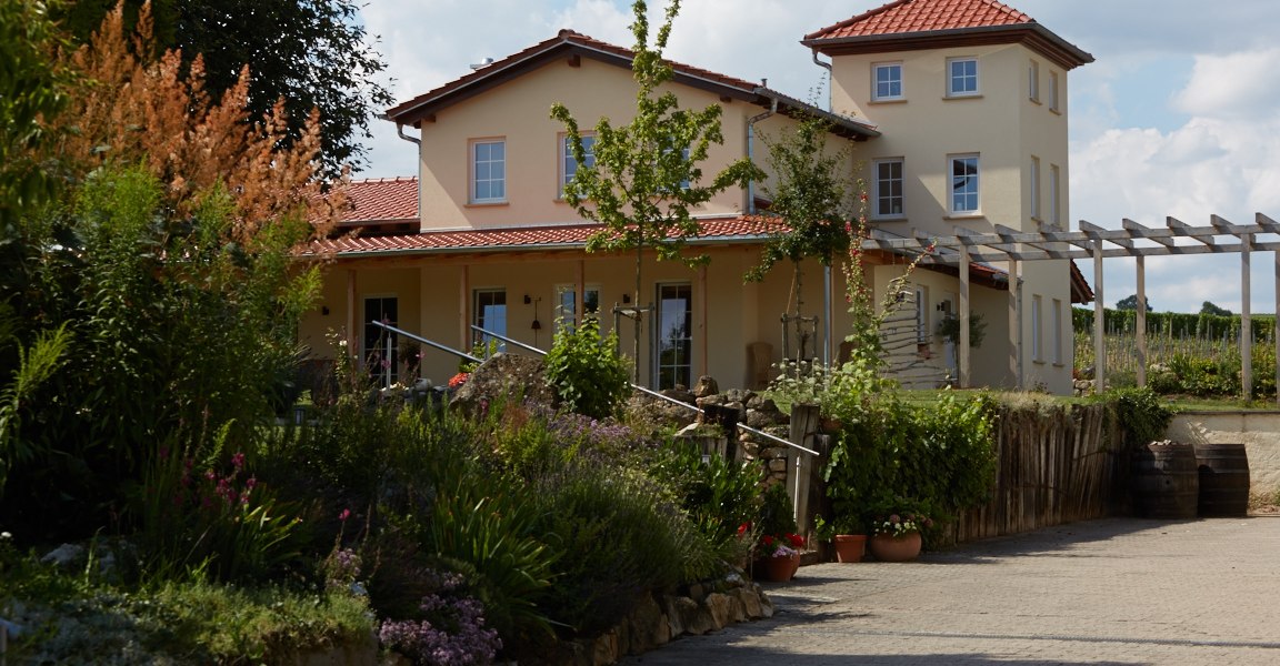 Weingut K. F. Groebe_Front, &copy; Christof Herdt