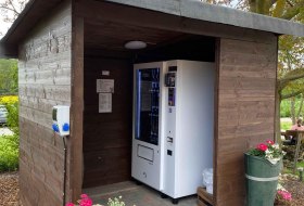 Vinomat am Weingut Schuck © Weingut Schuck